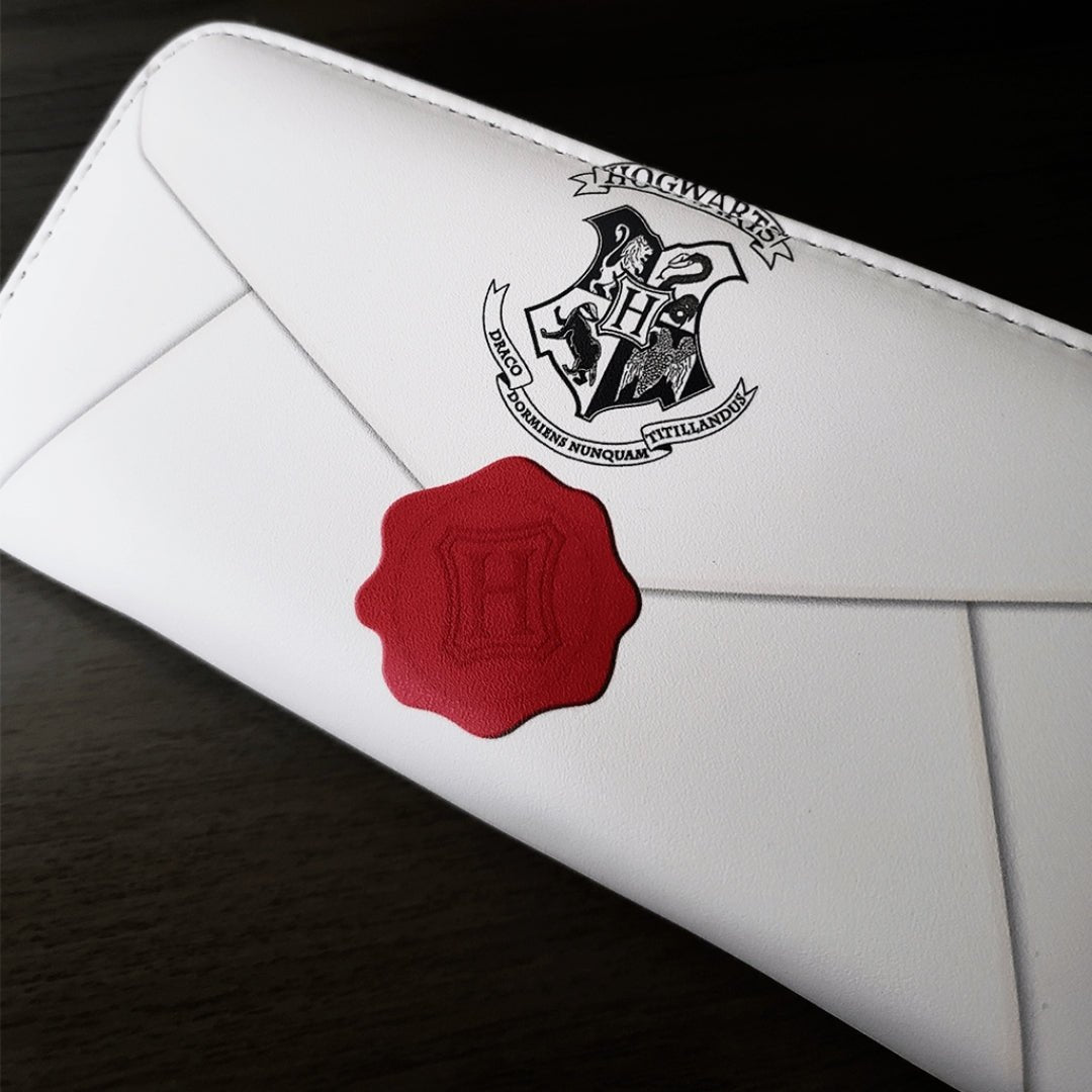 Billetera De Mano Bioworld Sobre Hogwarts - Harry Potter