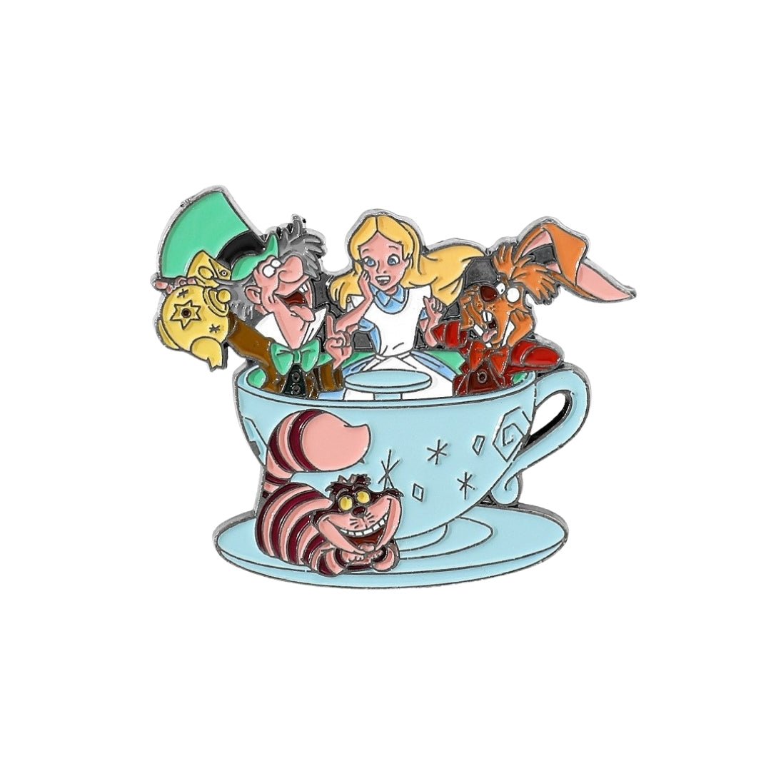 Broche / Pin Personajes En Taza - Alicia En El Pais De Las Maravillas