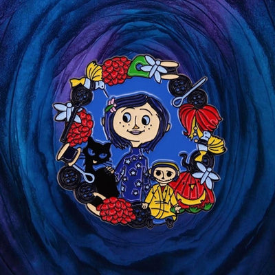Broche / Pin Coraline Con Gato Y Muñeca - Coraline