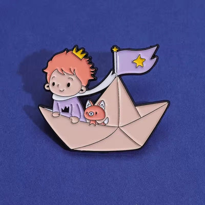 Broche / Pin El Principito Y Zorro Sobre Barco De Papel - El Principito