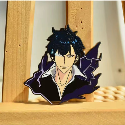 Broche / Pin Sung Jinwoo Sonriendo - Solo Leveling