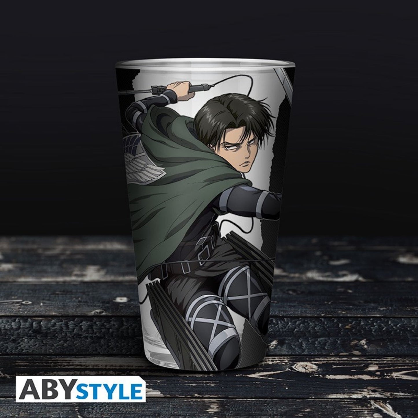 Vaso Vidrio Levi Ackerman Abysse 400 ML (14 Oz) - Attack On Titan